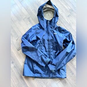 Patagonia men’s size small torrent rain jacket-great shape